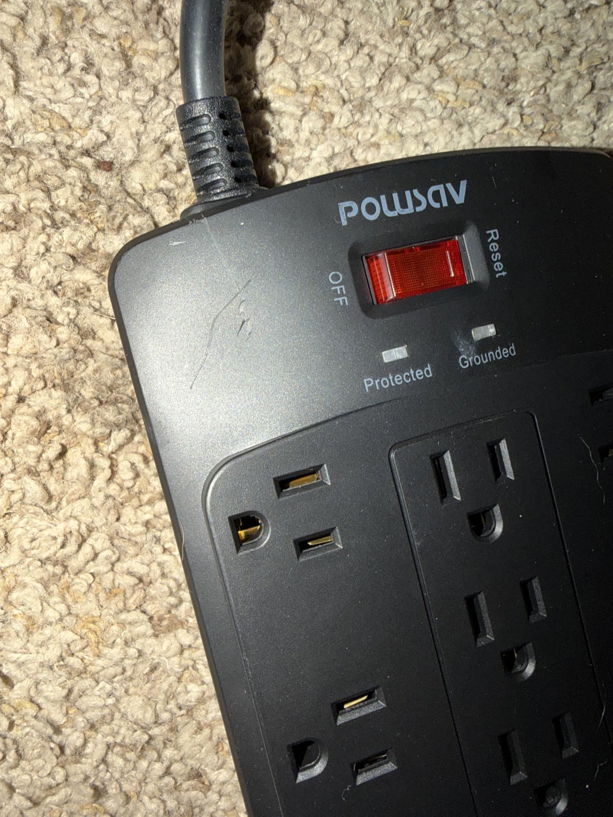 18 Outlets Surge Protector Power Strip - 6 Feet Flat Plug Heavy Duty Extension Cord with 18 Widely Outlets and 4 USB Ports, 2100 Joules, ETL Listed customer photo 2