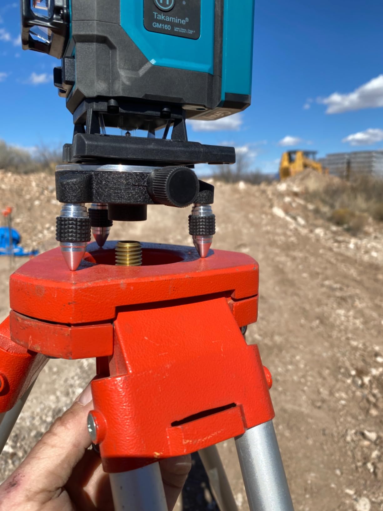 Takamine 16 Line Green Laser Level Pro, 4x360 4D Cross Line for Construction | Self Leveling Lazer Leveler Tool,4x360° Vertical and Horizontal Laser,Pulse Mode,Remote Control,Ceiling/Floor Leveling,Tiling customer photo 1