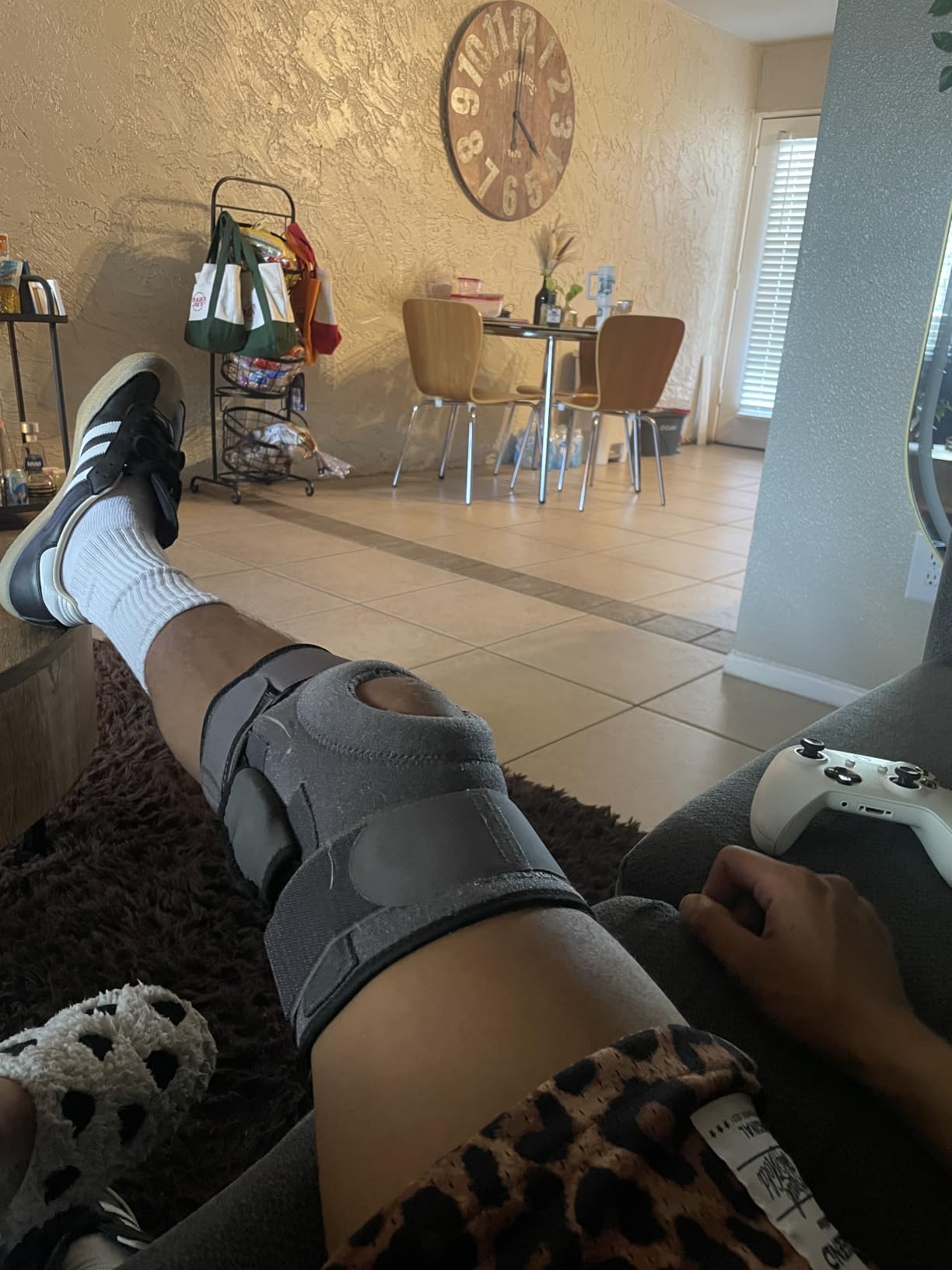 Sparthos Knee Brace for Women & Men - Meniscus Tear Support - Gray-L | Hinged Metal Side Stabilizers, Adjustable Compression Straps, ACL MCL Arthritis Pain Relief, Open Patella, Running & Sports customer photo 1