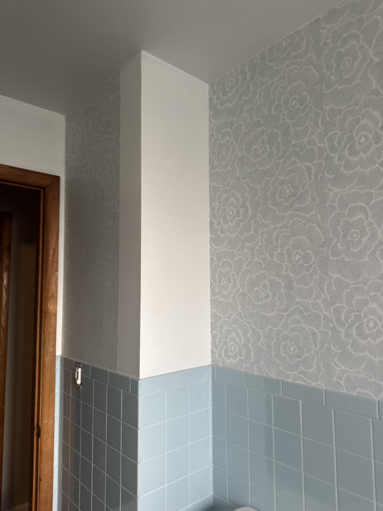 NuWallpaper by WallPops NUS4048 Saraya Peel & Stick Wallpaper, Blue customer photo 2