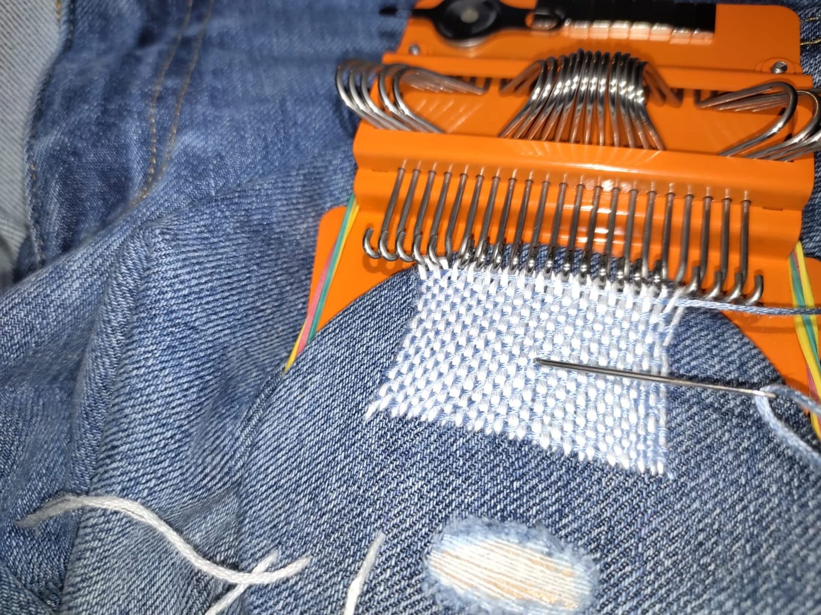 Speedweve Style Darning Loom, Small Weaving Loom for Visible Mending Jeans, Weave Tool for DIY Artful Patterns, Repair Fabrics (14 Hooks) customer photo 1