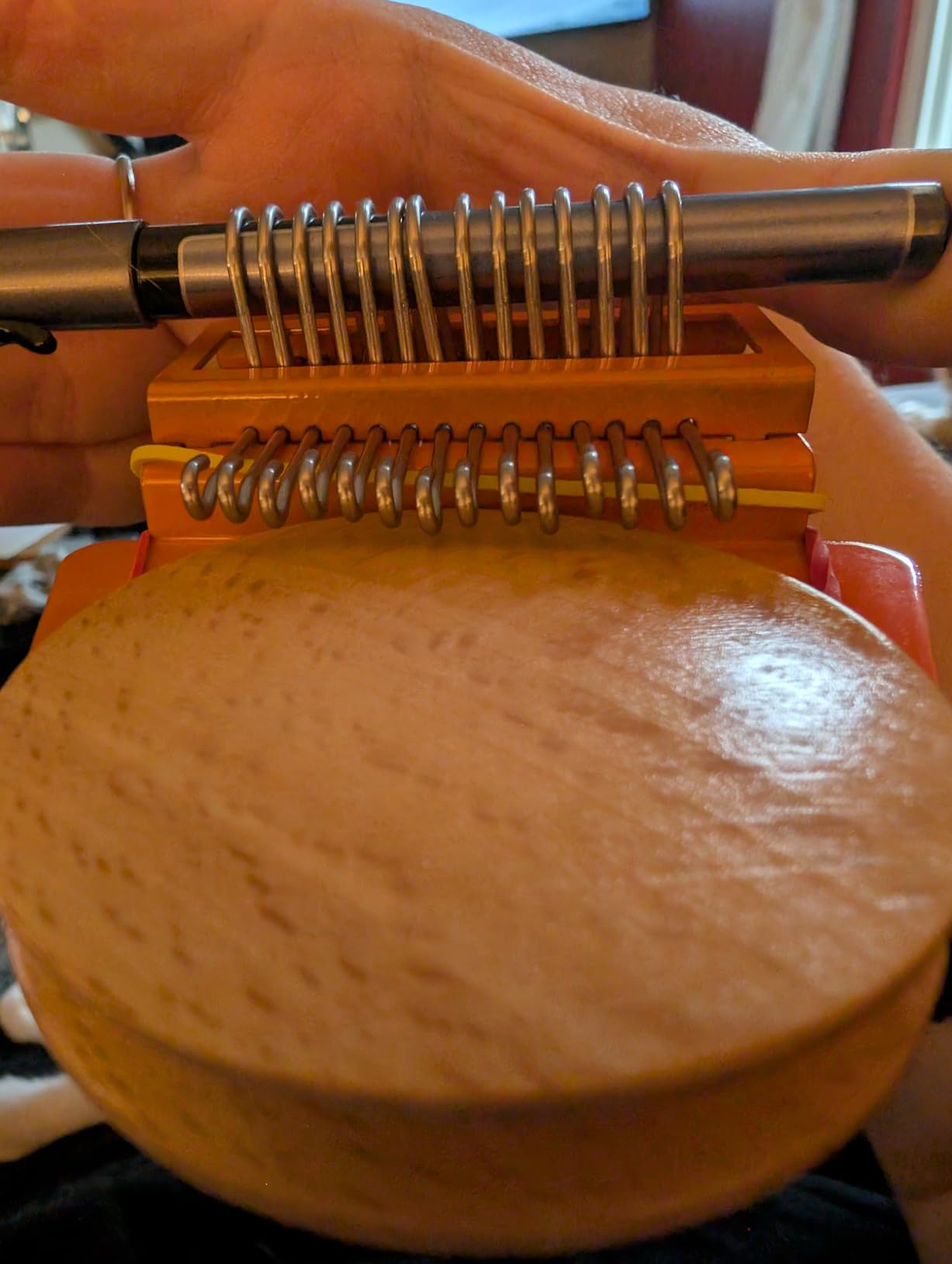 Speedweve Style Darning Loom, Small Weaving Loom for Visible Mending Jeans, Weave Tool for DIY Artful Patterns, Repair Fabrics (14 Hooks) customer photo 2