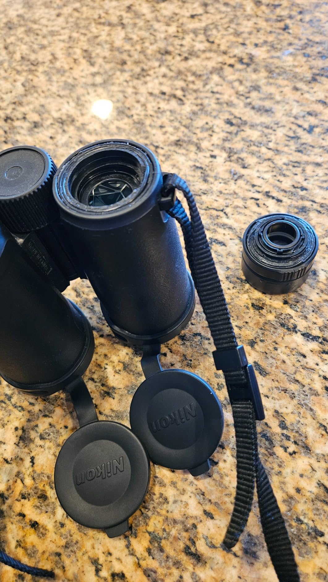 NIKON Monarch M5 Binoculars | Waterproof Fogproof ED Glass Optics with Dielectric Prism Coating | Bright High-Resolution Outdoor Binoculars for Birdwatching, Hiking & Wildlife, 8x42 | Long Eye Relief customer photo 1