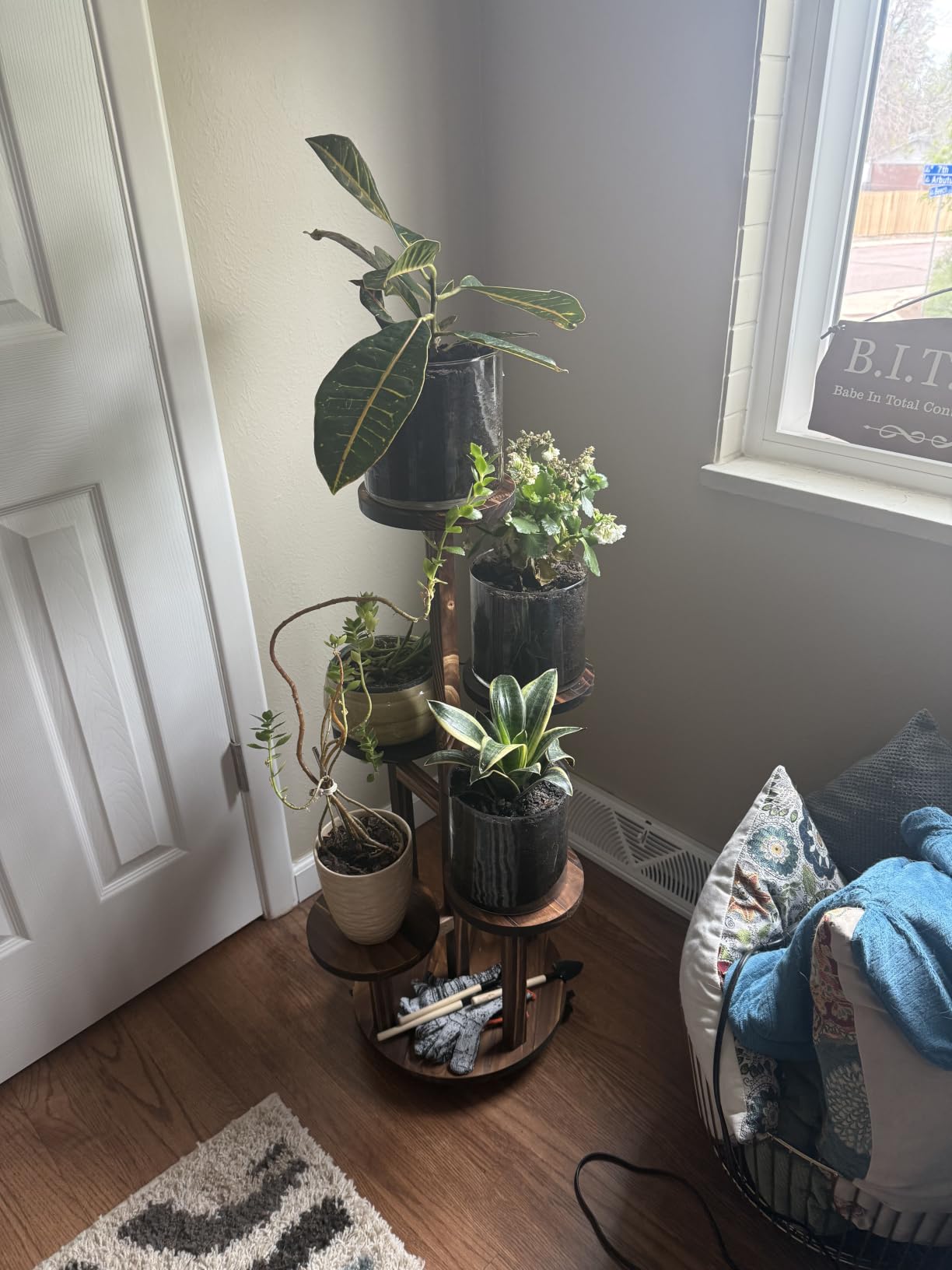 GEEBOBO 5 Tiered Tall Plant Stand for Indoor | Wood Plant Shelf Corner Display Rack, Multi-tier Planter Pot Holder Flower Stand for Living Room Balcony Garden Patio, Brown customer photo 2