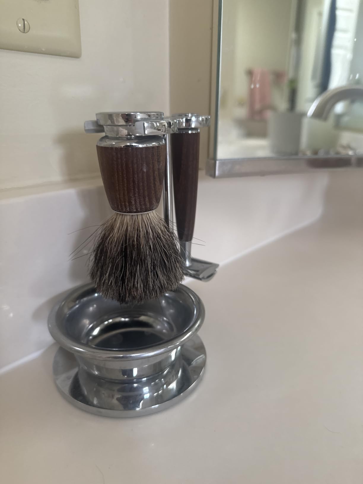 MÜHLE RYTMO 4-piece Pure Badger Double Edge Safety Razor (Closed Comb) Shaving Set For Men - Perfect for Every Day Use, Barbershop Quality Close Smooth Shave customer photo 1