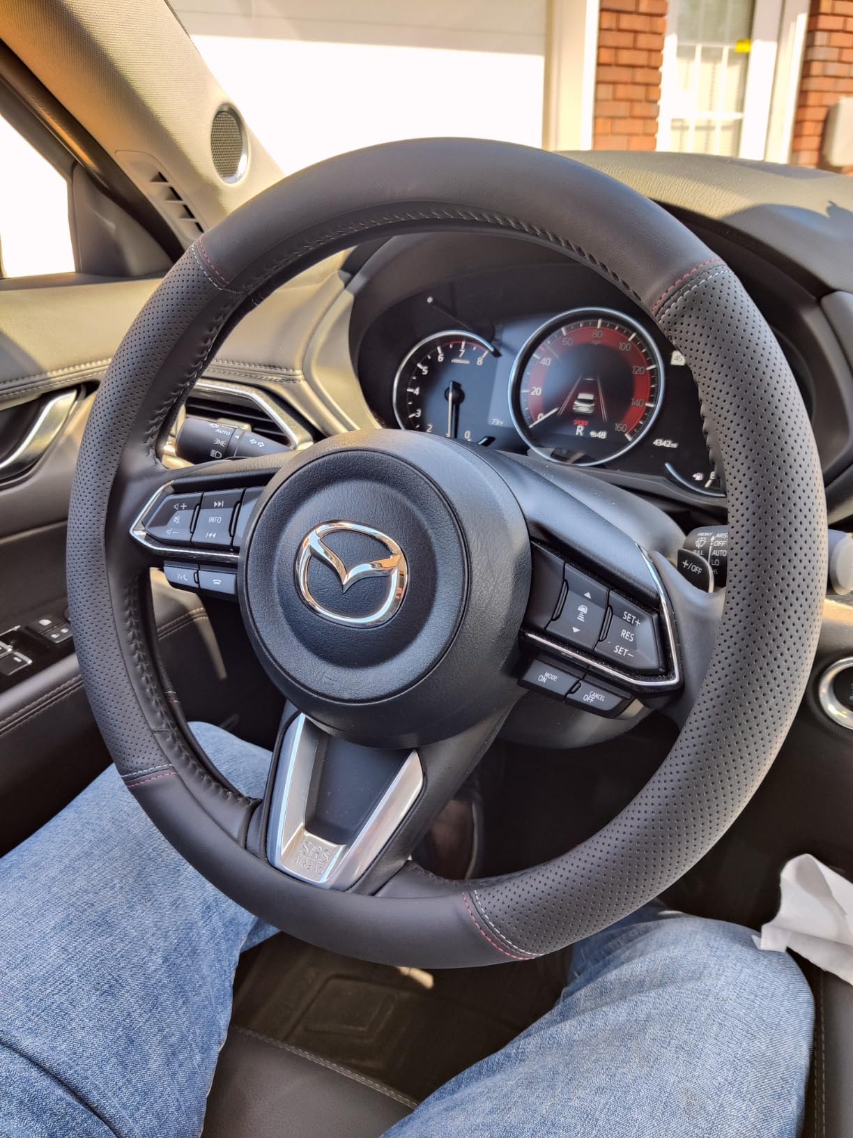 LKWLIKEI Nappa Premium Leather Car Steering Wheel Cover, Non-Slip, Breathable, Universal 15 inches, Black customer photo 2