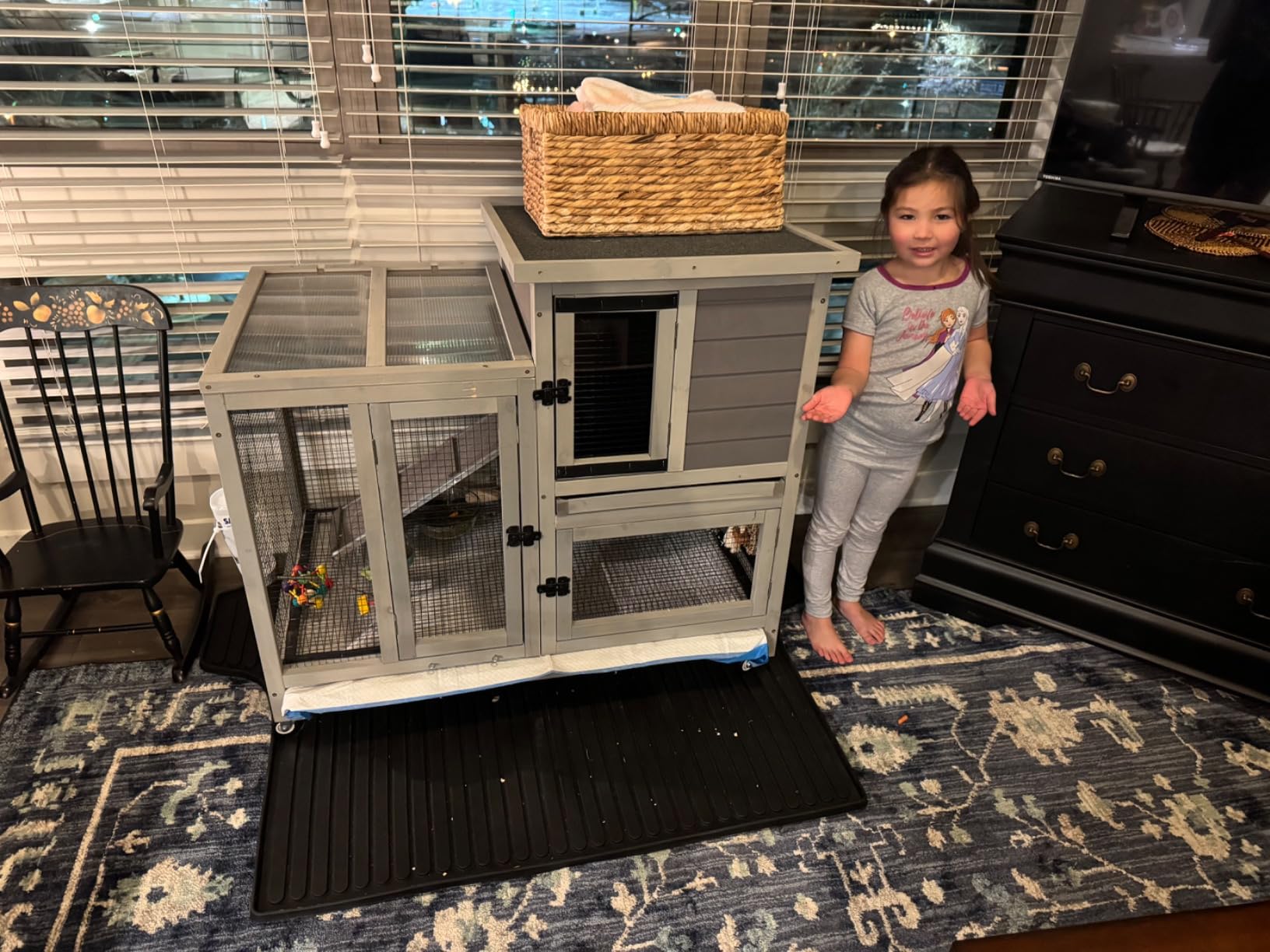 Aivituvin Rabbit Hutch Large Wooden Bunny House Guinea Pig Cages on Wheels, Two Trays, Indoor Outdoor customer photo 2