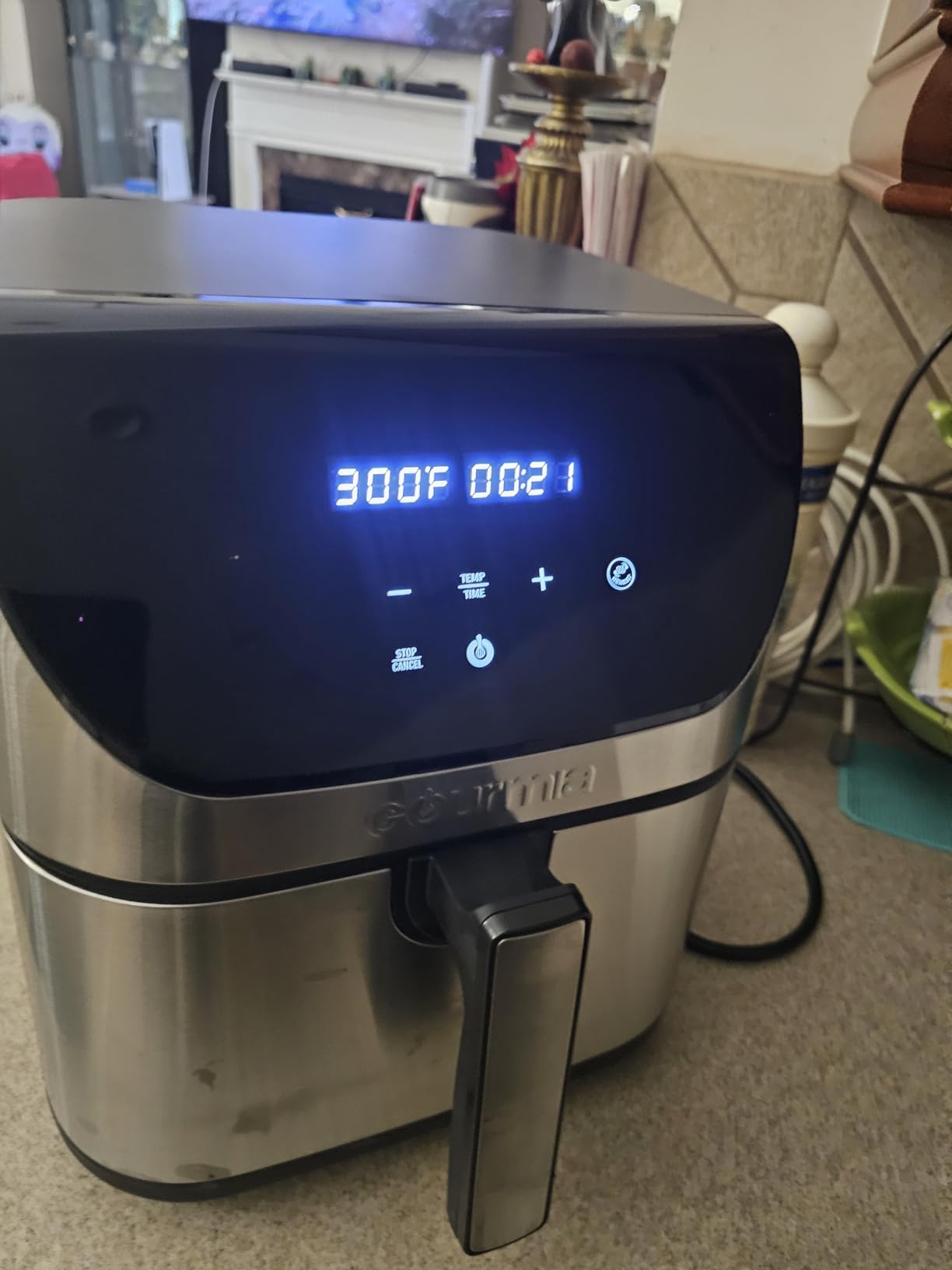 Gourmia Air Fryer - 8 Qt Extra Large Capacity, FryForce360º, Digital Display with 12 Presets, Roast, Bake, Broil, Dehydrate, Dishwasher Safe Accessories, Stainless Steel customer photo 2