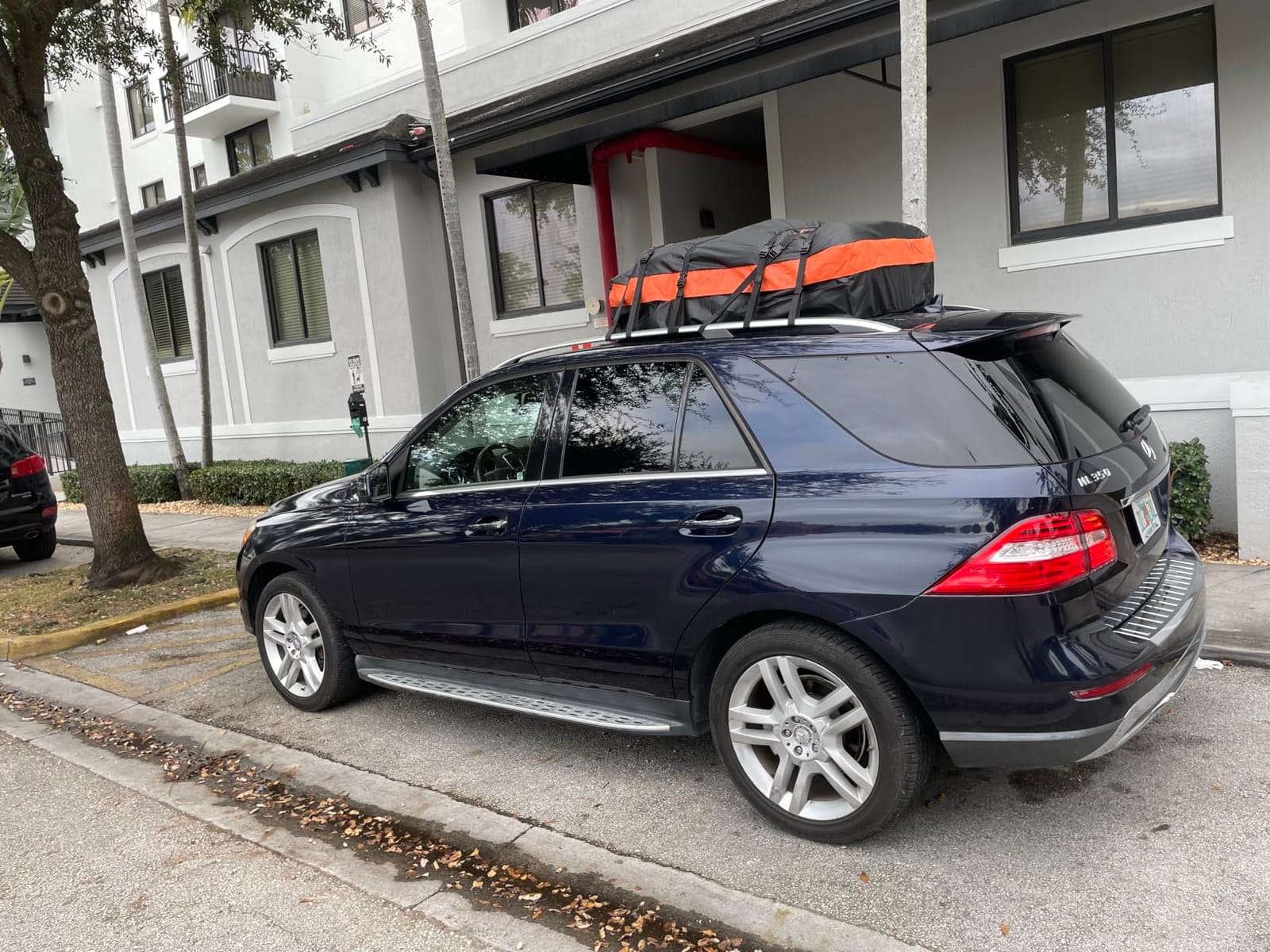 Car Rooftop Cargo Carrier Bag, 15 Cubic Feet Waterproof Heavy Duty 840D Car Roof Bag for All Vehicle with/Without Racks - Anti-Slip Mat, 6 Door Hooks, Storage Bag, 2 Extra Straps, Luggage Lock customer photo 2