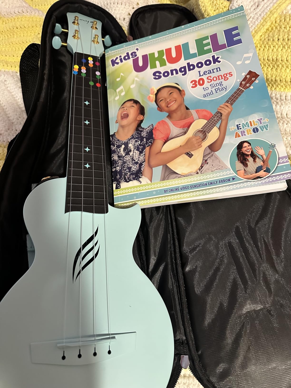 Enya NOVA U MINI 21-Inch Carbon Fiber Soprano Travel Ukulele, Black | Waterproof Body, Resists Humidity and Temperature Changes, 0.9 lb, Low-Action Setup, Beginner Kit: Case, Strap, Capo, Strings customer photo 1