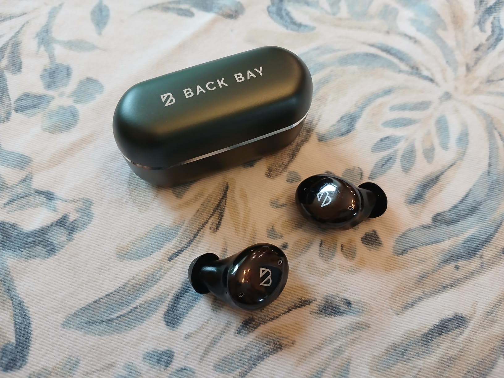 Back Bay Audio Mini Wireless Earbuds for Small Ears, Award-Winning Sound customer photo 1