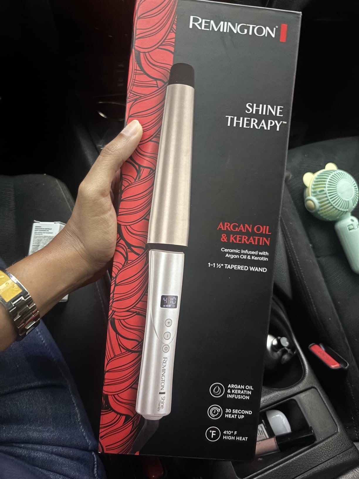 Remington Shine Therapy Argan Oil & Keratin Infused ½-1 Inch Tapered Curling Wand for Natural Curls, Includes Heat Glove | Champagne Color, 30-Second Heat Up, 10 Digital Heat Settings customer photo 1