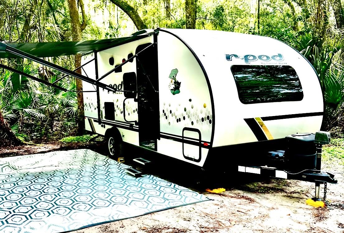 fifame 9x18 Outdoor Rug, Plastic Woven Patio Mat, Waterproof RV Camping Rug customer photo 1