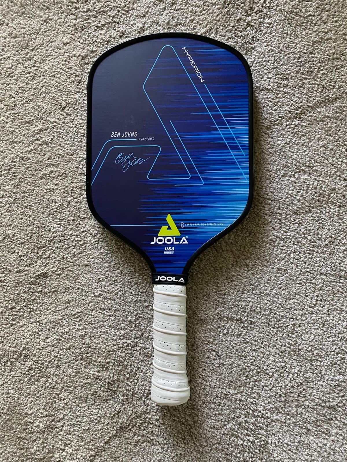 JOOLA Ben Johns Hyperion Pickleball Paddle - Select Raw Carbon Surface or Carbon Abrasion Surface for Increased Power and Spin - Elongated Grip Handle - Carbon Fiber Pickleball Paddle - USAP Approved customer photo 2