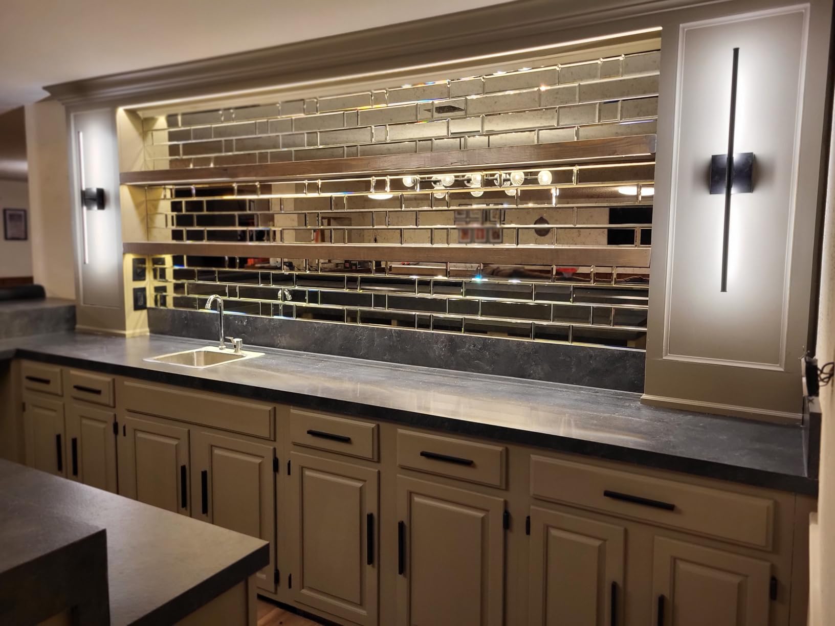 Lovdeco Peel and Stick Beveled Silver Mirror Tile Subway Mirror Glass Backsplash 3x12 Inch for Kitchen Bathroom Wall (20 Pcs, 5 SQ.FT.) customer photo 1