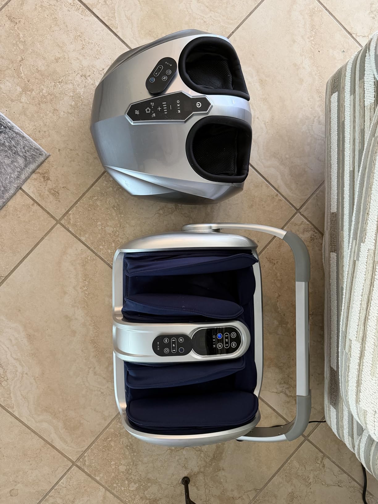 MIKO Foot Massager Machine - Deep Kneading, Shiatsu, Air Compression, and Heat Therapy - Plantar Fasciitis, Diabetics, Neuropathy, Fits Up to Men Size 12 customer photo 2