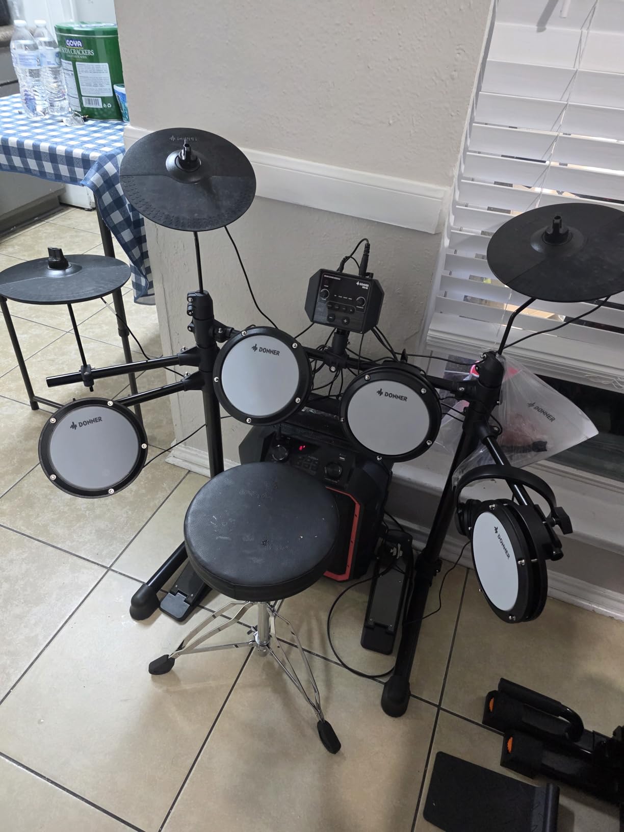 Donner DED-80 Electronic Drum Set with 4 Quiet Mesh Pads, 180+ Sounds, 2 Pedals, Throne, Headphones, Sticks, and Melodics Lessons customer photo 1