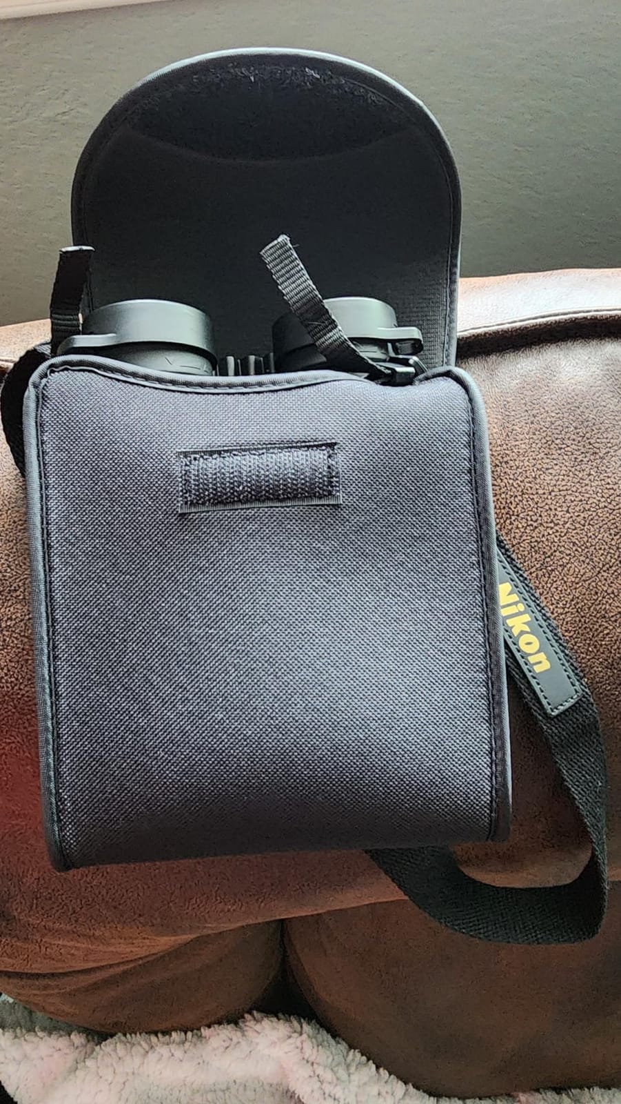 Nikon PROSTAFF P3 10x42 Binocular | Waterproof, fogproof, rubber-armored Full-Size Binocular, wide field of view & long eye relief | Official Nikon USA Model customer photo 1