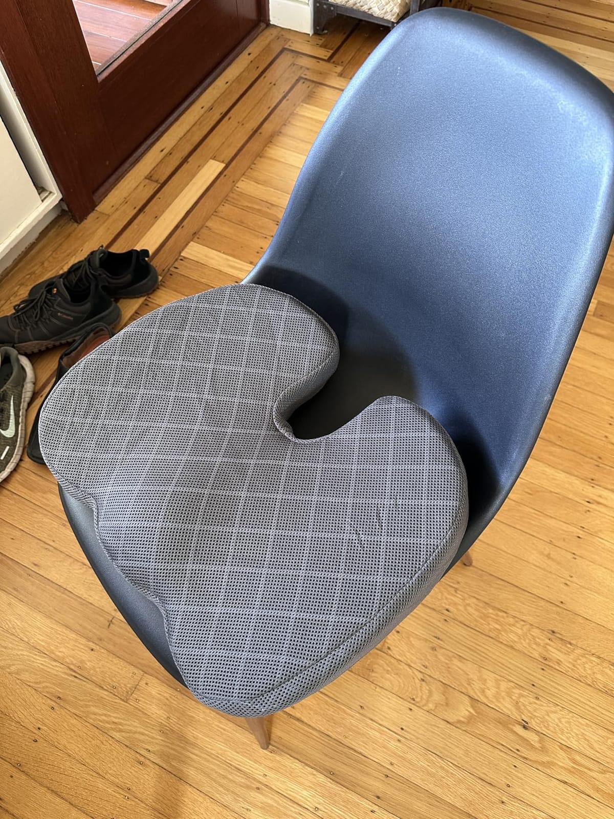 TushGuard Seat Cushion - Memory Foam Sitting Pillow for Office Chair, Car Seat, Airplane, Bleacher - Sciatica & Hip & Coccyx Pain Relief Desk Chair Cushion for Long Sitting Office Workers, Car Drivers customer photo 1
