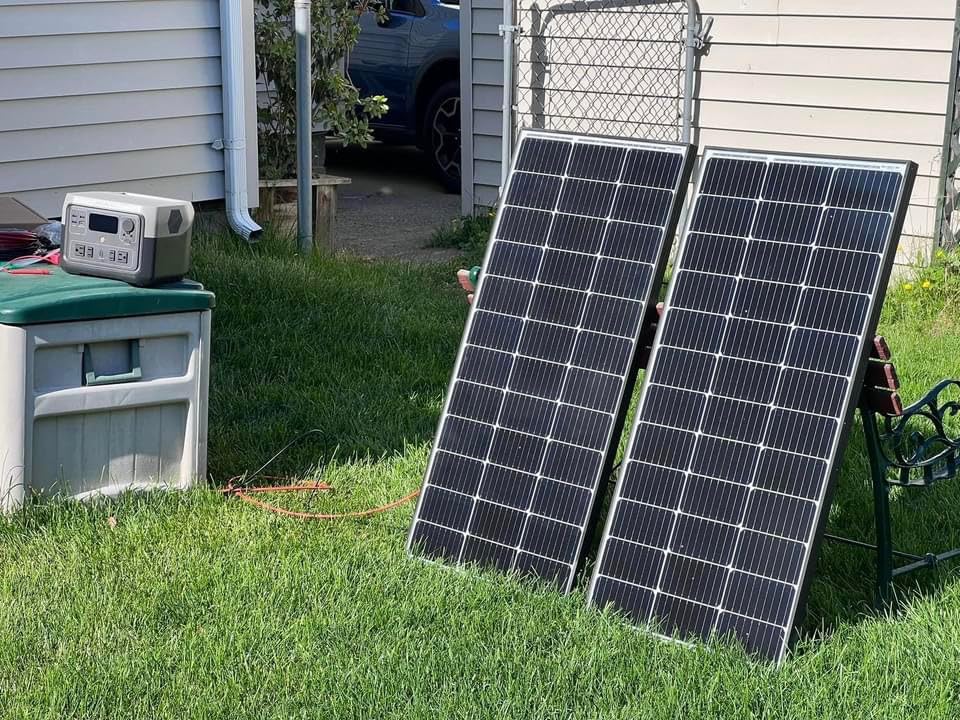 JJN Solar Panel Kit 300 Watt 12 Volt Monocrystalline Solar Panels with 40A PWM Charge Controller 2 Pair Solar Panel Cables 3 Set Z Brackets 4 Way Connector for RV Camper Marine Boat Off Grid System customer photo 2