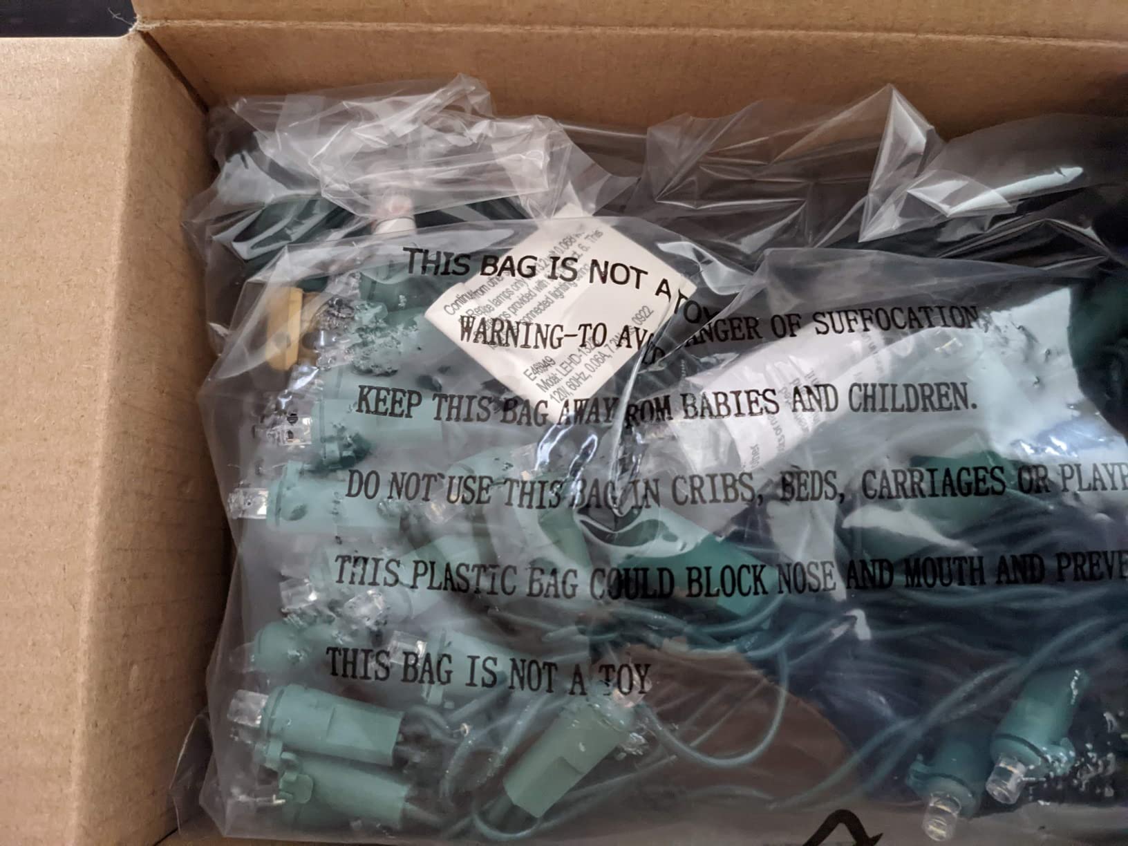 Led Christmas Net Lights for Bushes, 132LED 6FT x 6FT Connectable UL Certified Net Lights for Bushes Tree Shrubs Xmas Trunk Green Wire Christmas Decorations customer photo 1