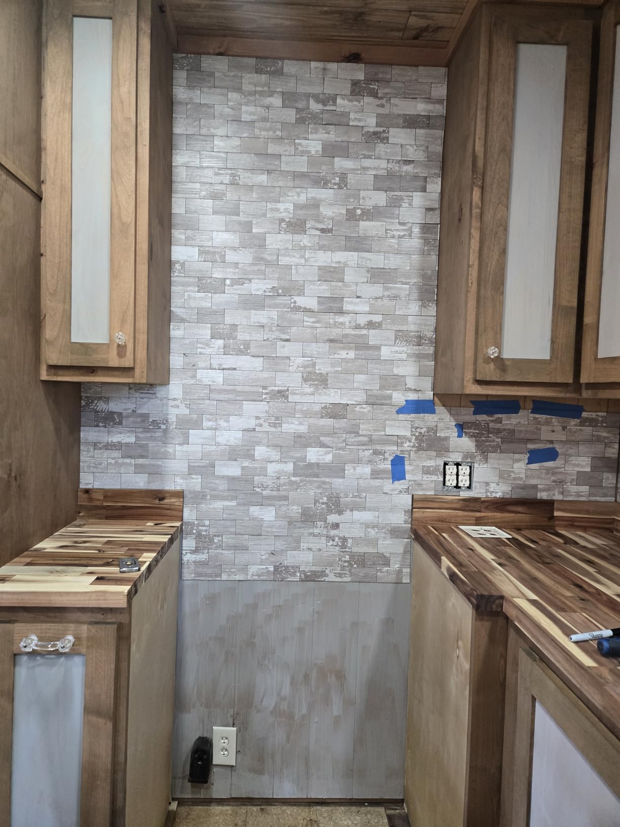 DICOFUN 10-Sheet Polished White Thick PVC Peel and Stick Backsplash, Ceramic Look Subway Tile White Kitchen Backsplash Peel and Stick Wall Tiles customer photo 2