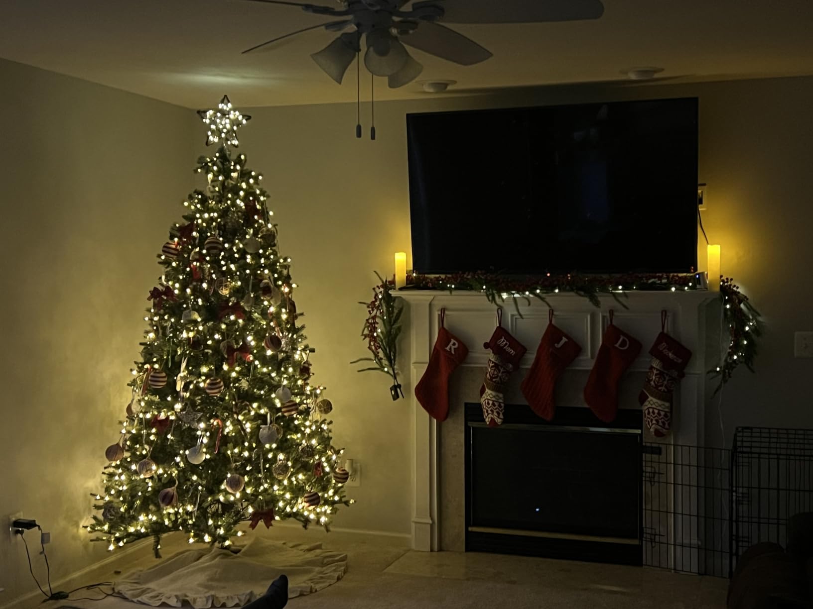 Rattan Natural Star Christmas Tree Topper - Rustic Farmhouse Xmas Treetop with 50 Warm LED Lights for Indoor Christmas Tree Decorations Holiday Seasonal Decor customer photo 1
