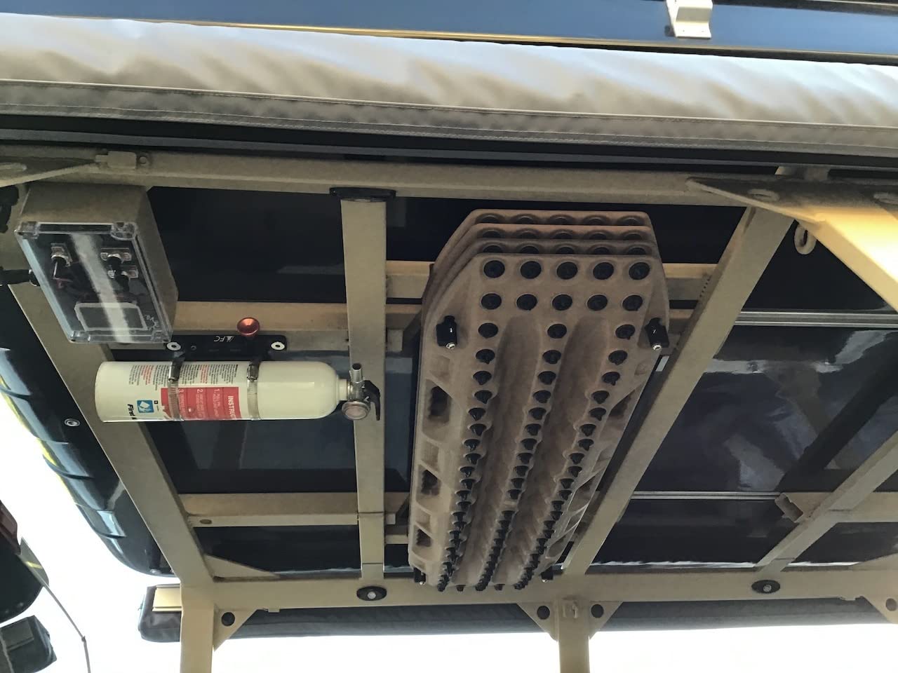 MAXTRAX Xtreme Vehicle Recovery Boards (Gunmetal Grey) customer photo 2
