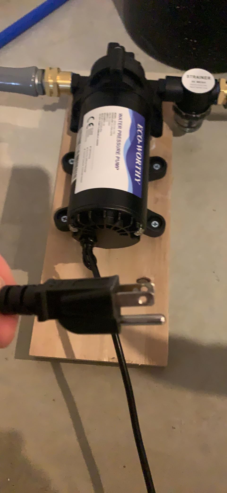 ECO-WORTHY 33-Series Industrial Water Pressure Pump 110V AC 4.0GPM 50PSI RV Fresh Water Diaphragm Pump include Garden Hose Adapters for Irrigation Marine Boat Sprinkler Faucet customer photo 1