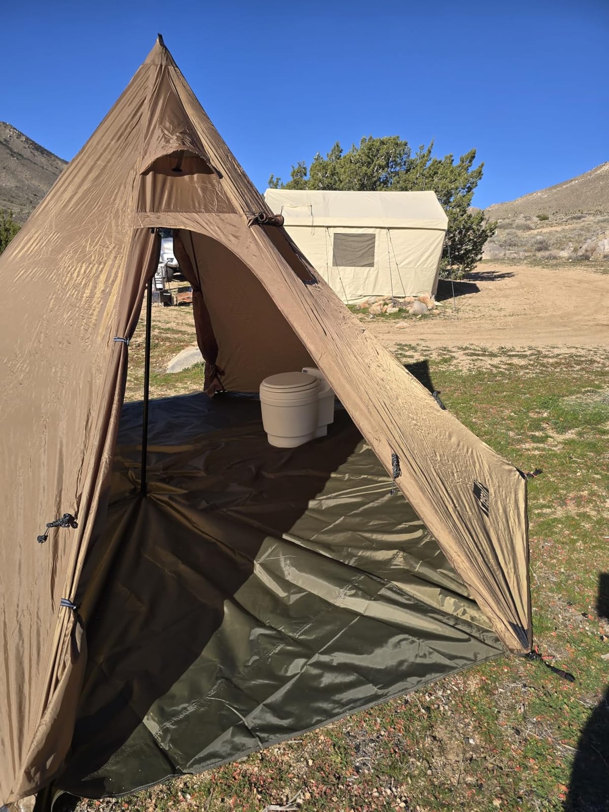 Laveo Dry Flush Toilet - Waterless, Portable, Self Contained and Easier to Use than an Incinerating or Composting Toilet. Great for Tiny Homes, Vans, Boats, Camping, RVs and Off Grid, LDPE, White customer photo 2