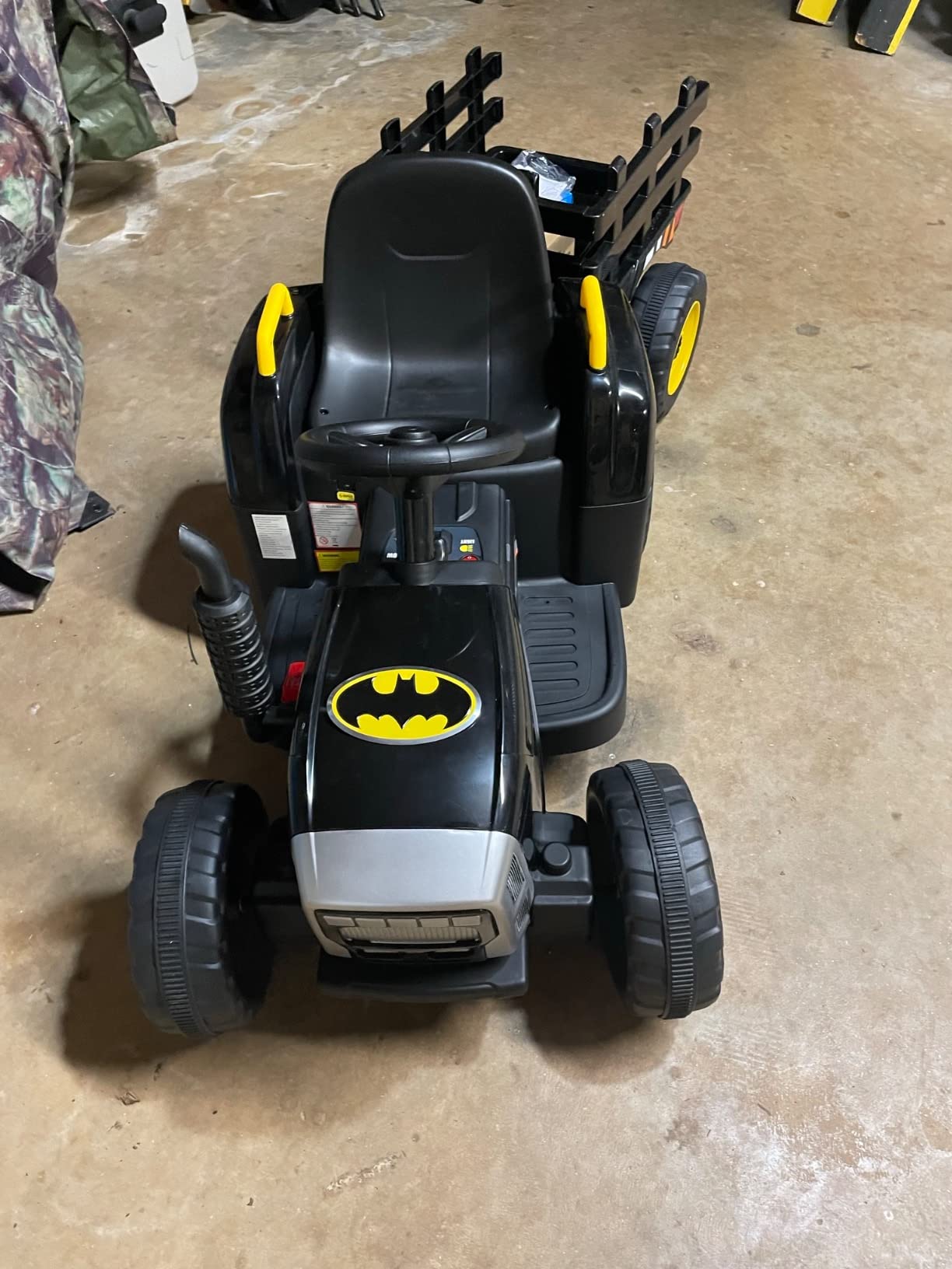 HONEY JOY Ride On Tractor with Trailer, Toddler 3-Gear-Shift Ground Loader, LED Lights, Horn, Music, 12V Battery Powered Electric Toy Tractor with Remote Control(Dark Green) customer photo 2