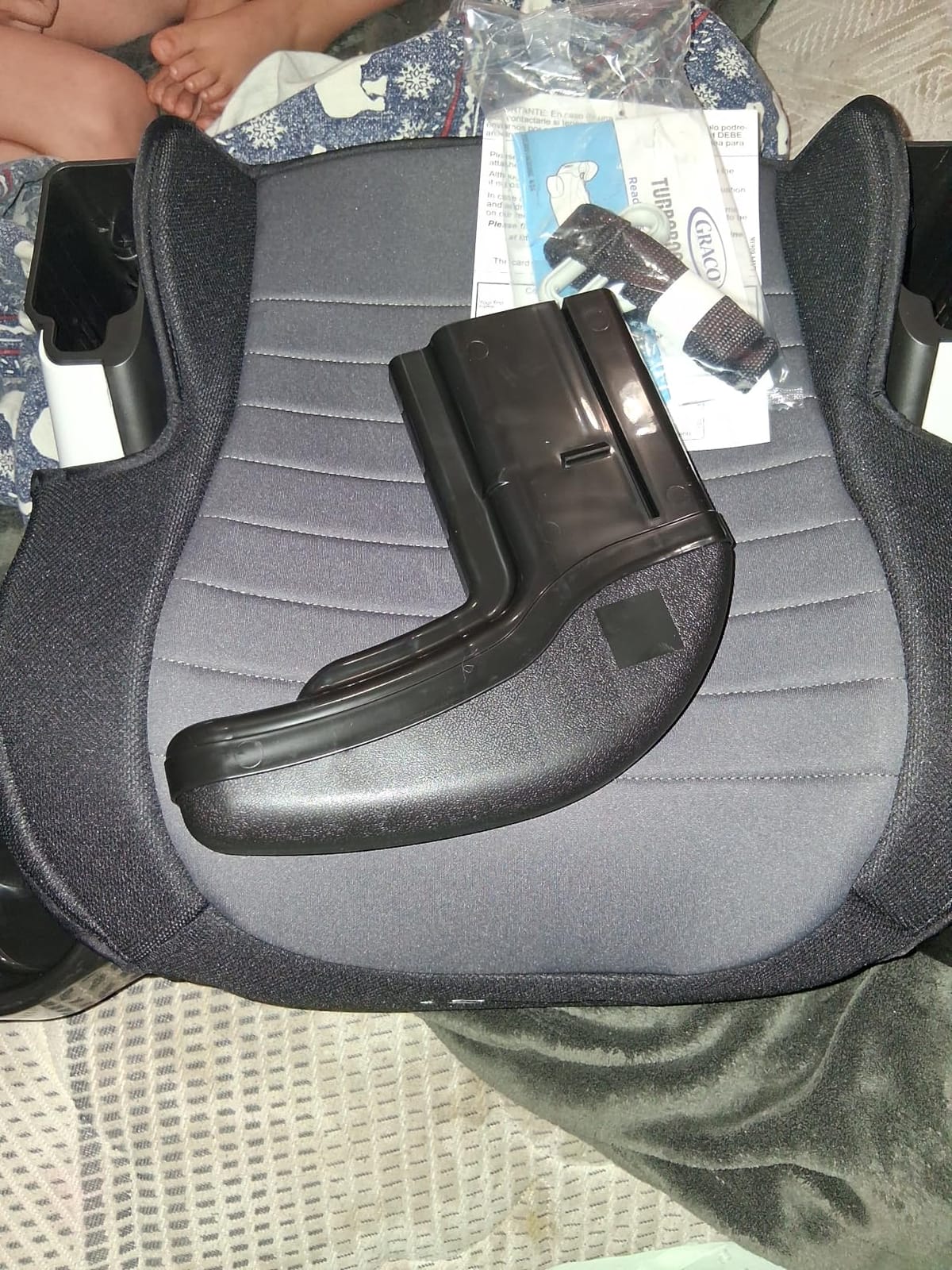 Graco TurboBooster 2.0 Backless Booster Car Seat, Denton, Travel Booster Seat for Children Ages 4-10, 40-100 lbs and up to 57 Inches customer photo 2