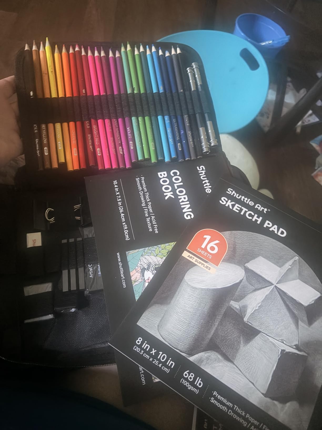 Shuttle Art 116 PCS Drawing Kit, Professional Drawing Supplies with Sketch, Charcoal, Colored, Graphite, Pastel Pencils & Sticks, Complete Drawing Tools and Paper Pads in Zipper Case for Artists & Kids customer photo 2
