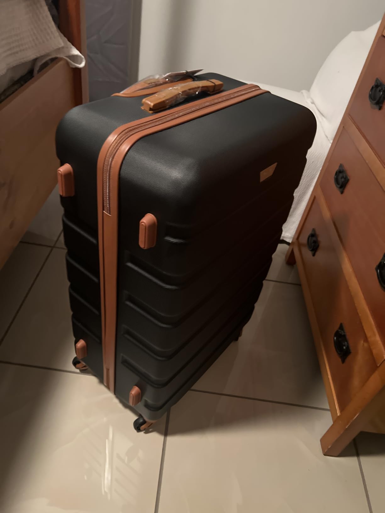 Coolife Luggage Set, Lightweight Durable Hardshell, 3 piece, Apricot Black, 20/24/28 Inch with 360° Spinner Wheels and TSA-approved Lock customer photo 2