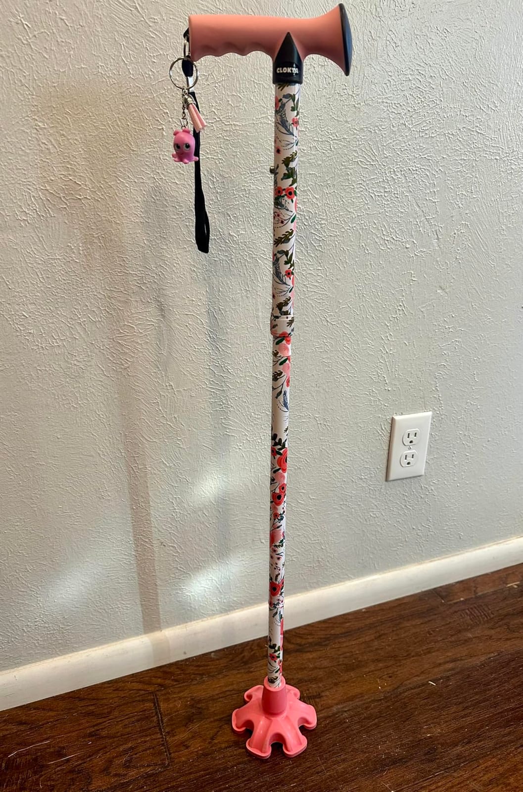 Walking Cane for Men and Women, Foldable customer photo 2