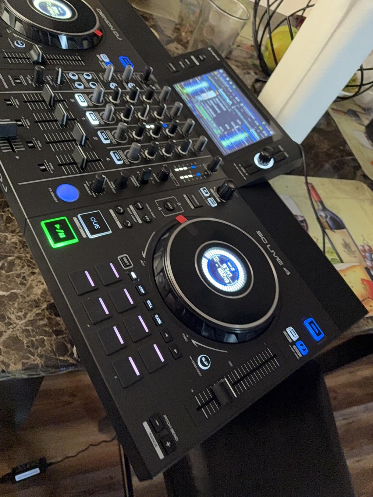 Denon DJ SC LIVE 4 Standalone DJ Controller Black | 4-Deck Controller with Stem Separation, Wi-Fi Streaming, Bluetooth, Built-In Speakers, Serato DJ, Virtual DJ Compatibility customer photo 2