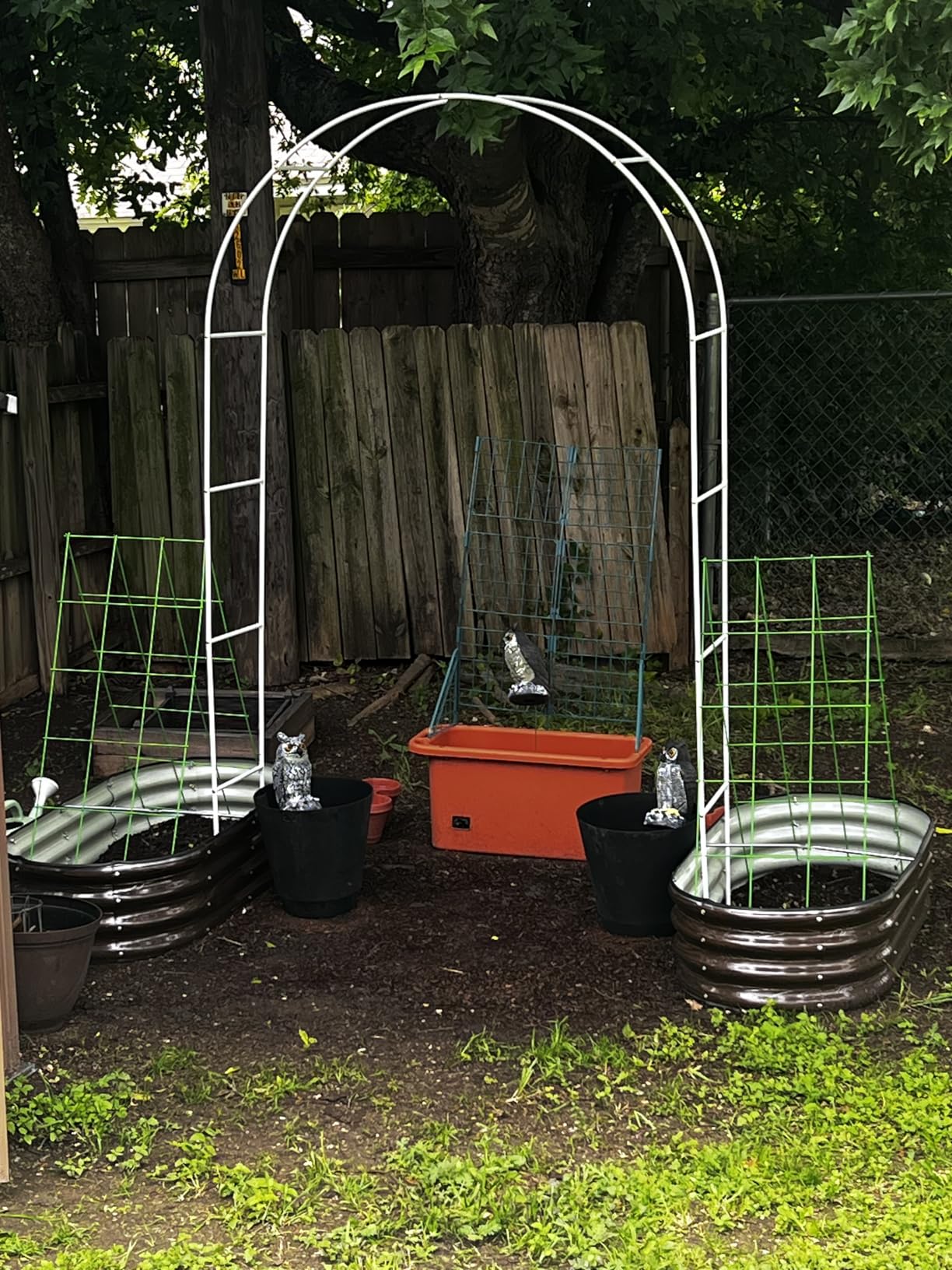 SnugNiture Galvanized Raised Garden Bed, 4x2x1ft Oval Metal Planter Box for Planting Outdoor Plants Vegetables customer photo 2