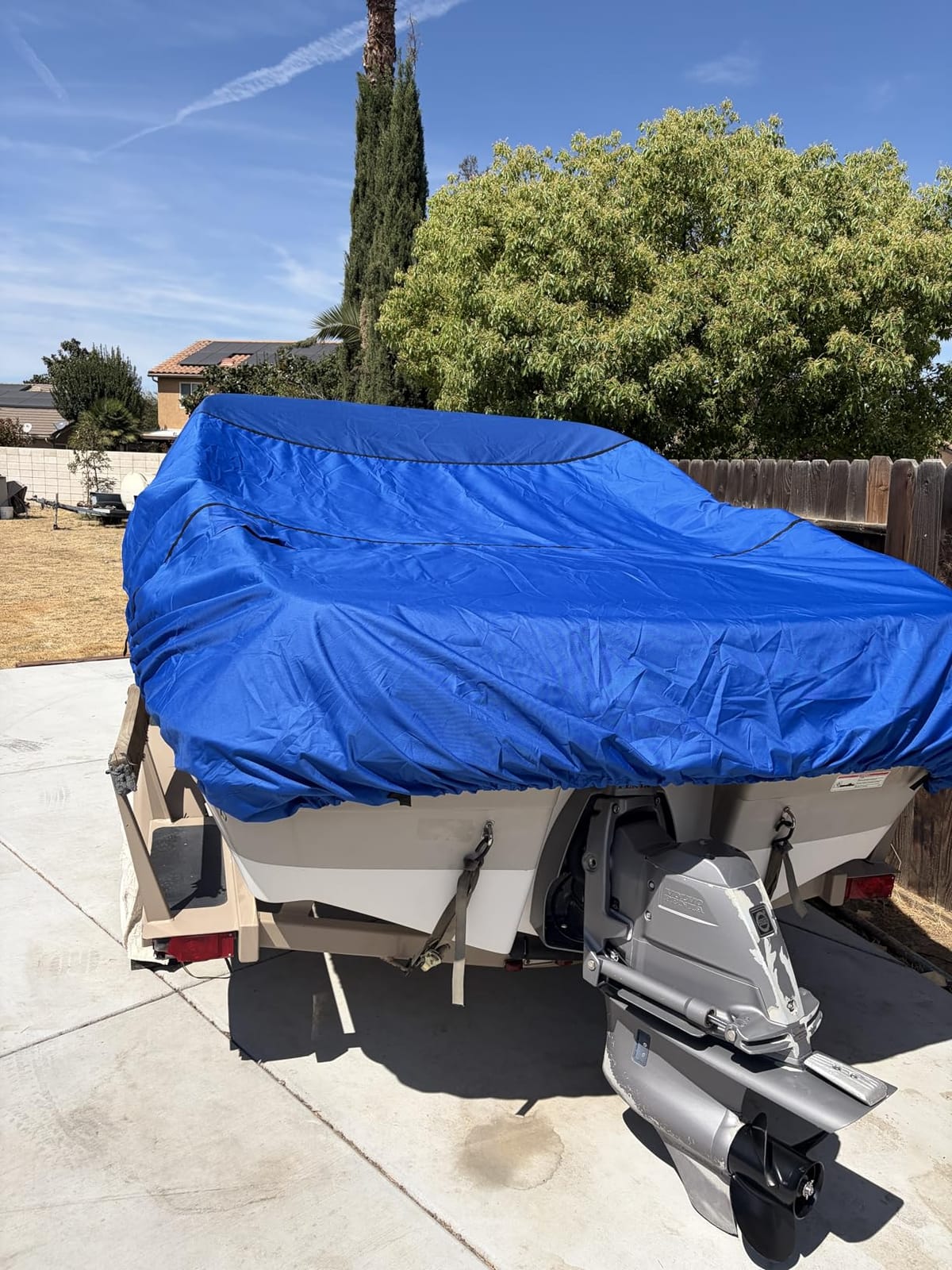 RVMasking Boat Cover with Motor Cover, 1400D Center Reinforced, 20'-22' | Heavy Duty Marine Fabric, Waterproof, UV Resistant, Tear-Resistant, Air Vents, 11 Straps, fits V-hull Bass Tracker Boat, Gray customer photo 1