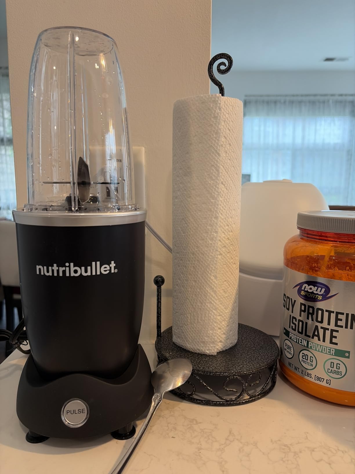 nutribullet Pro+ Personal Blender 1200W - Pulse Function, Auto Shut-Off, Nutrient Extractor for Smoothies, Shakes & Salsas - Includes 32 oz & 24 oz To-Go Cups, Matte Black customer photo 2
