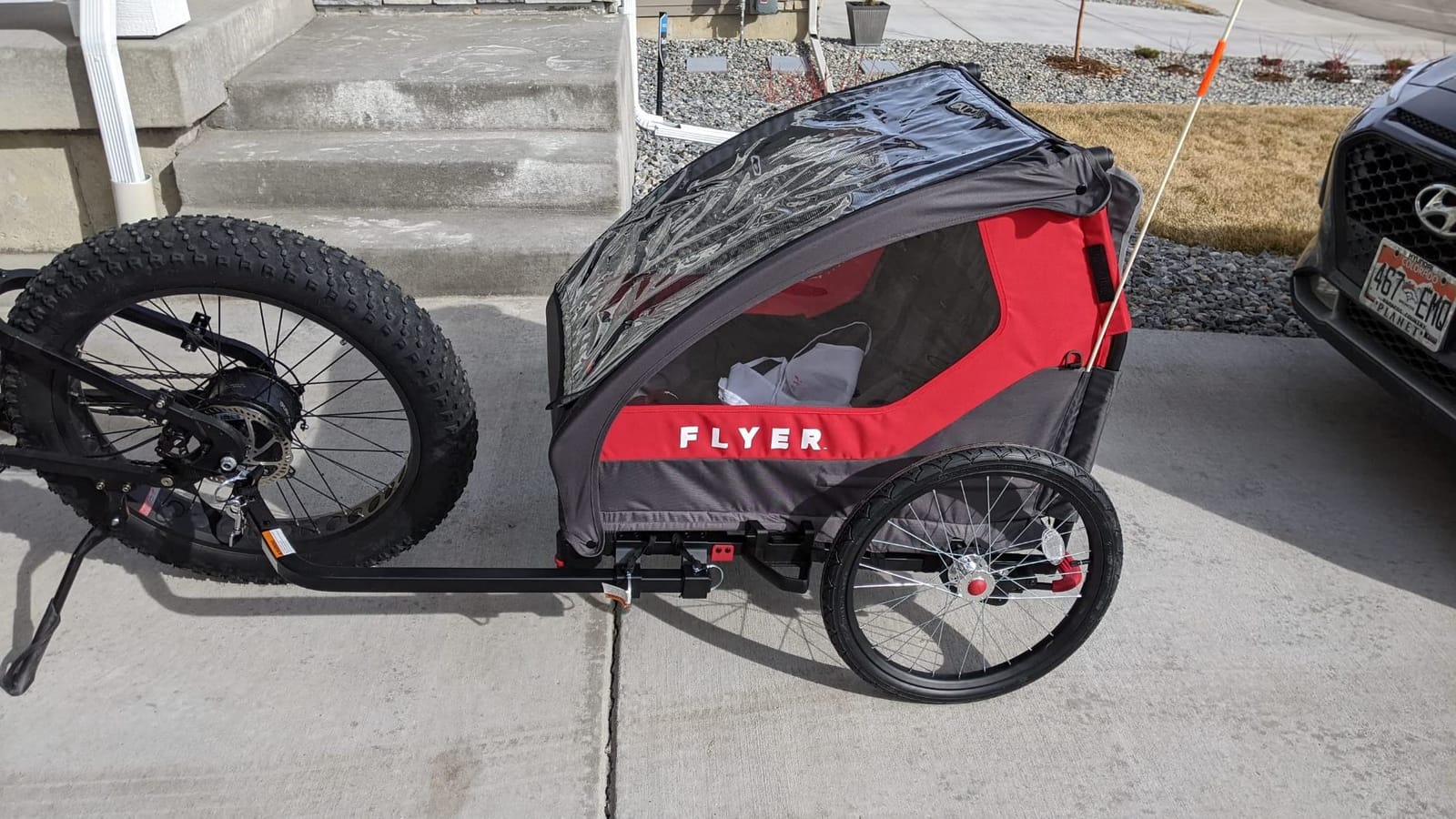 Flyer(TM) Duoflex 2 in 1 Bike Trailer and Double Stroller for Toddlers, 1+ Years customer photo 1