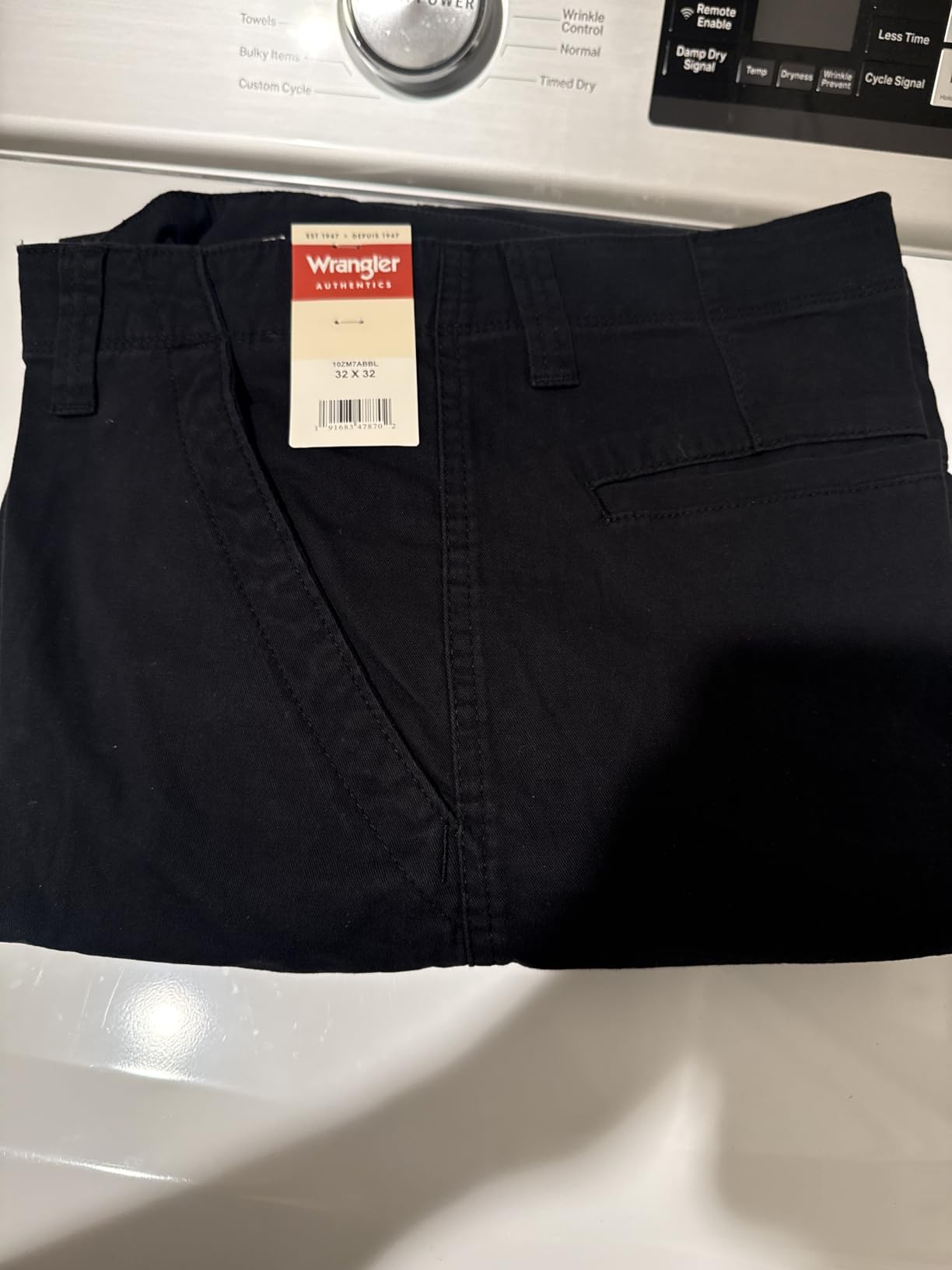 Wrangler Authentics Men's Relaxed Fit Stretch Cargo Pant customer photo 1