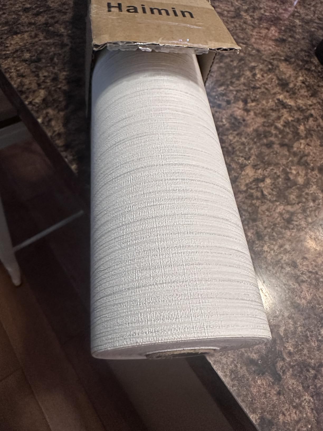 Haimin Grasscloth Textured Wallpaper 24in X 393in Fabric Contact Paper White Wall Paper Linen Peel and Stick Self-Adhesive Thick Vinyl Embossed Film Wallpaper (White) customer photo 2