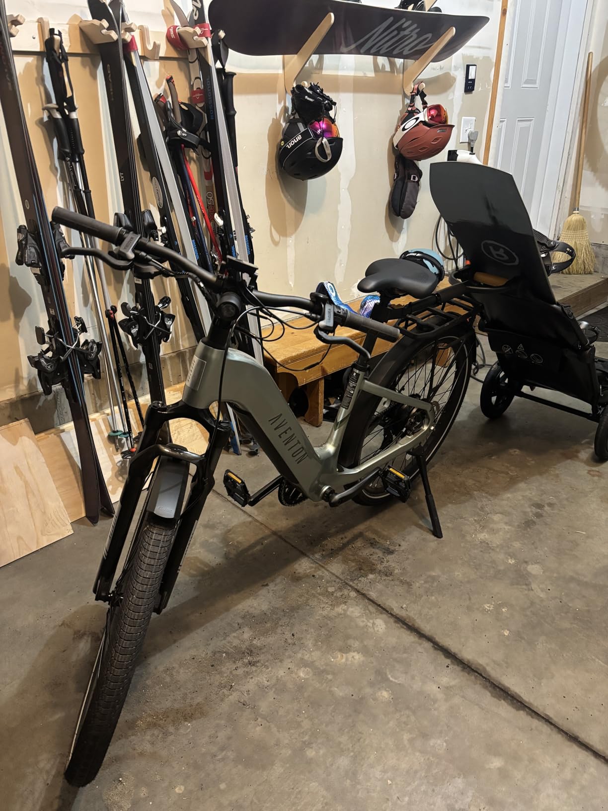 Burley Travoy | Compact Folding Cargo Bike Trailer with Upright Tow Design, Integrated Tie-Down Straps & Quick Hitch customer photo 2