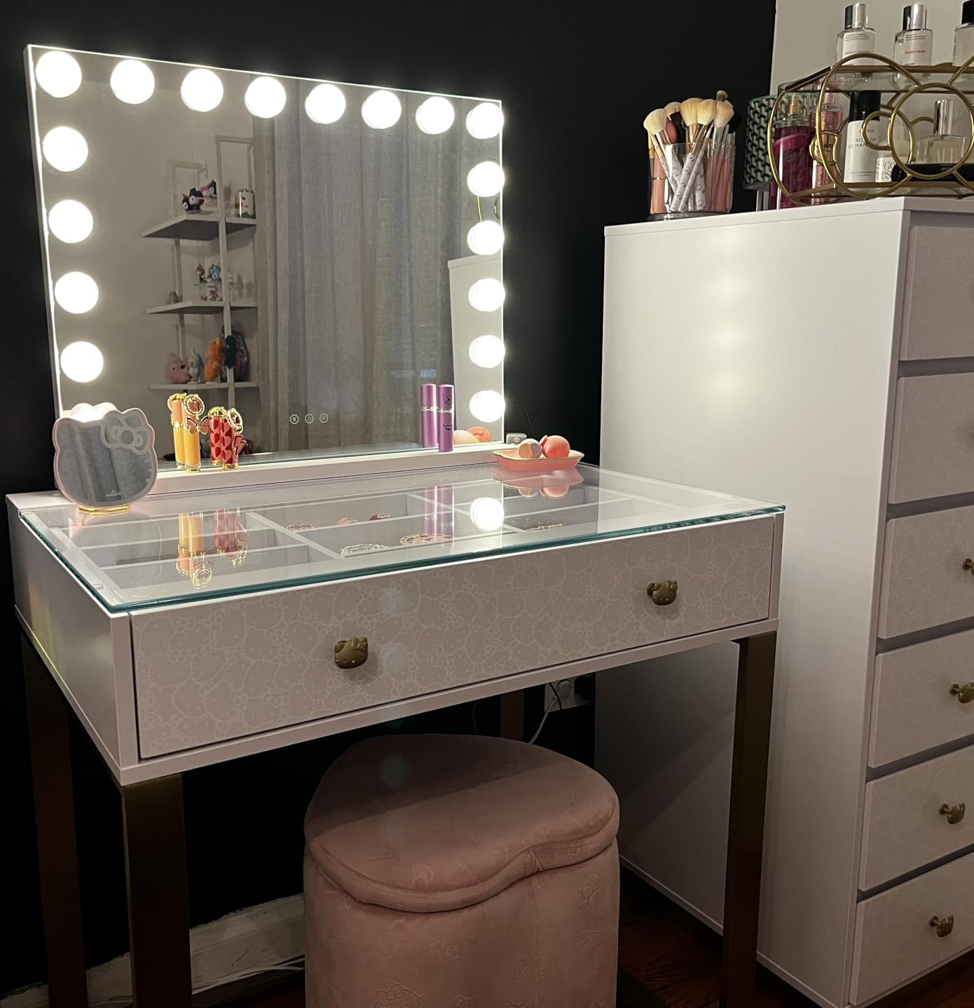M MIVONDA Hollywood Vanity Vanity, Makeup Mirror with 18 Dimmable LED Bulbs | 3 Color Light Modes, USB-A & USB-C Ports, Touch Control, Tabletop & Wall Mounted, Dorm Room Essentials, Gifts for Women customer photo 1