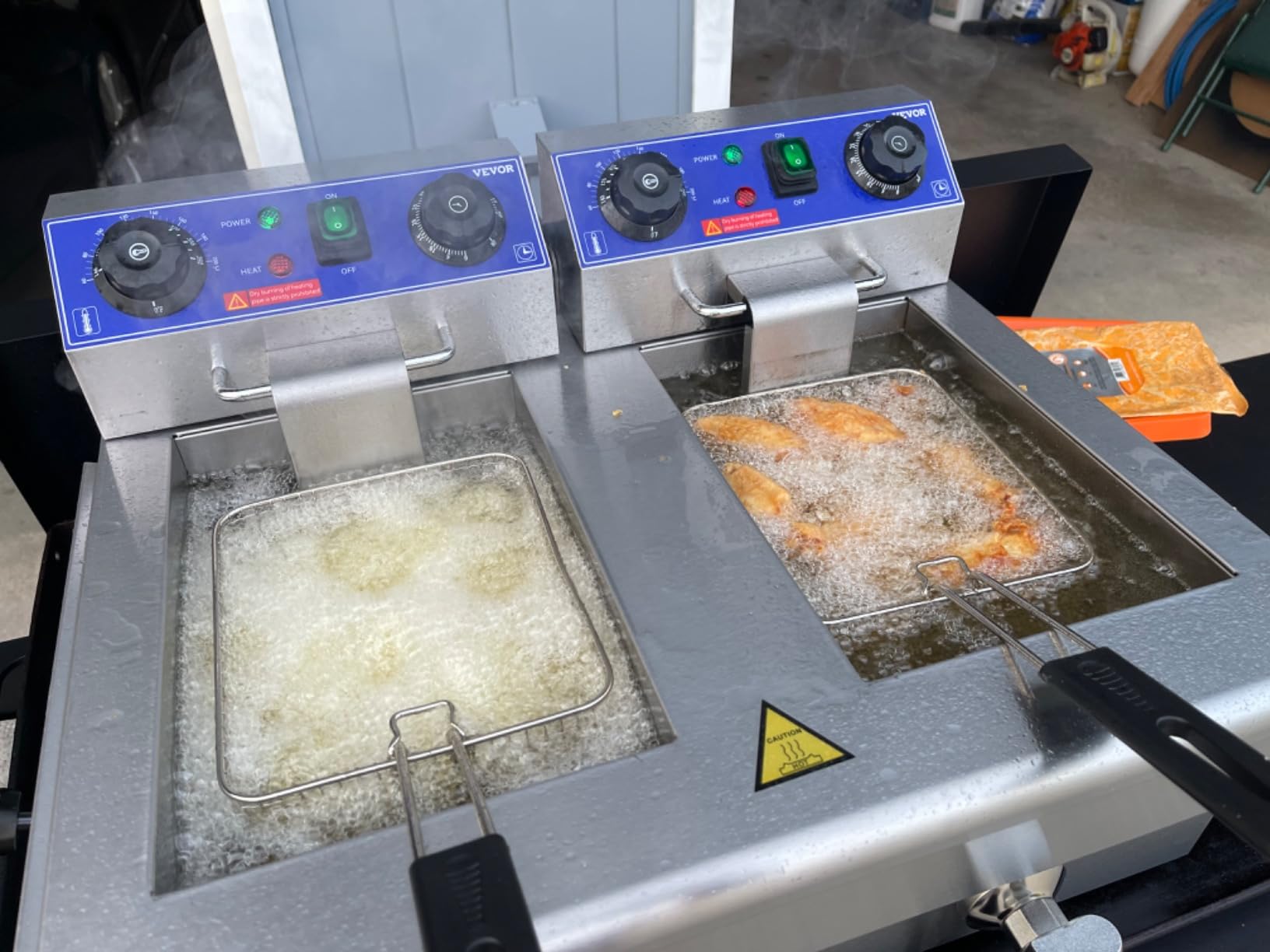 VEVOR Commercial Deep Fryer, Dual Tank 3000W Electric Countertop Fryer with Basket, 2 x 11.6Qt/11L Double Stainless Steel Oil Fryer with Drain, Time & Temp Control, for Kitchen Restaurant Use customer photo 1