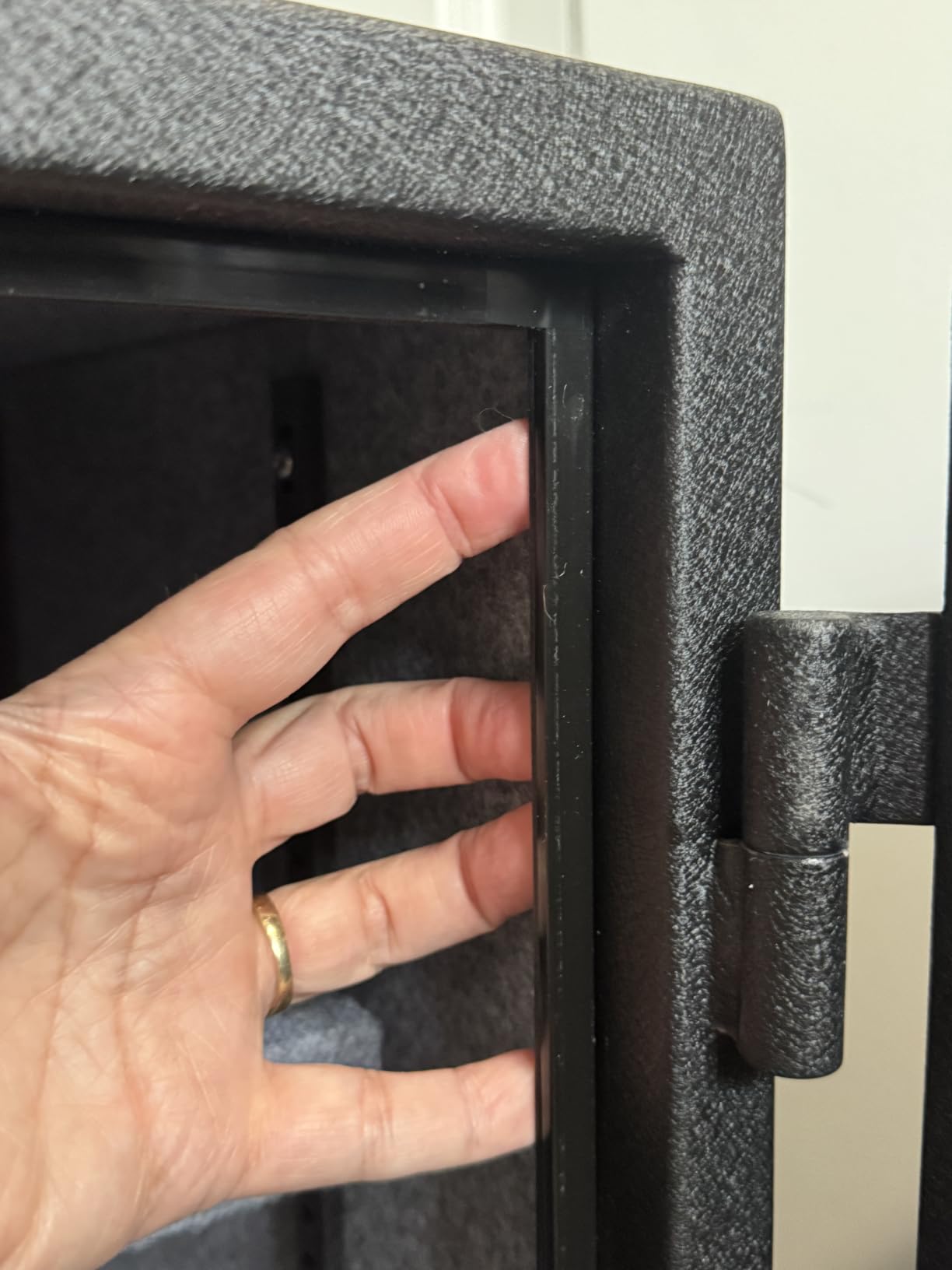 TIGERKING Biometric Fingerprint Fireproof Safe for Home Office | 3.47 Cu Ft Solid Steel Security Safe with Removable Shelf, Stores 29 Fingerprints, 30 Min Fire Protection customer photo 1