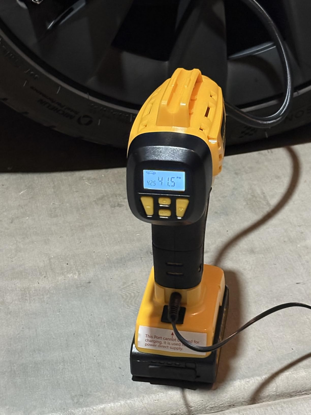 KeenPower Tire Inflator Portable Air Compressor 21V Battery Powered 160PSI | Dual Power Supply, Auto Shut-Off, Digital Pressure Gauge, Super Faster Inflation Air Pump for Car Motorcycle Bike Ball Gift customer photo 1