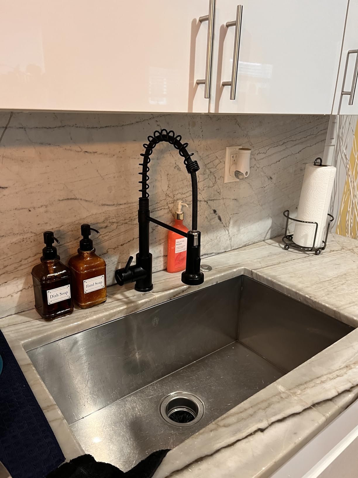 WEWE Touchless Kitchen Faucet, 2-Mode Sprayer, Matte Black, Pull-Down | 17-Inch Height, 360 Swivel, Deck Plate, SUS304, Fits 1- or 3-Hole Sinks, Ceramic Cartridge, Easy-Clean Nozzles customer photo 1