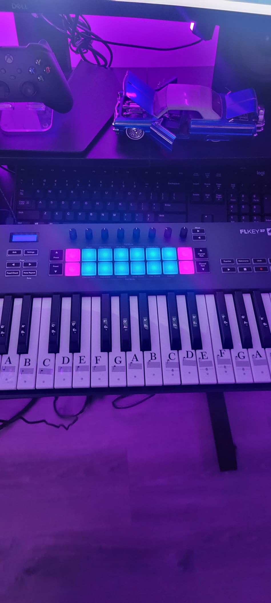 Novation FLkey 49 USB MIDI Controller Keyboard | USB-C, 49 Semi-Weighted Keys, 16 Pads, Faders, 8 Encoders, Pitch/Mod Wheels, Scale Mode, 5-Pin MIDI Out, FL Studio customer photo 1