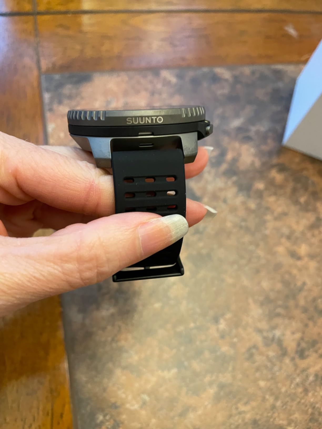 SUUNTO Vertical GPS Sports Watch, Solar Charging 95+ Sports, Sand Ti | Offline Maps, 60-day Battery Life, Dual-Band GNSS, Outdoor Training & Expedition, SUUNTO App, Adventure Watch customer photo 1